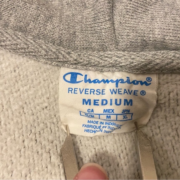 Champion Reverse Weave Women’s Heather Gray Cropped Hoodie M - Upcycled - Picture 5 of 7